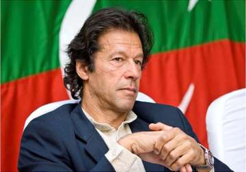 imran khan s party lawmakers to resign from parliament assembly