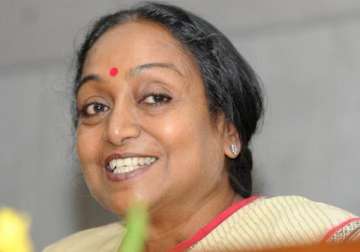 in pakistan meira kumar talks peace in flawless urdu