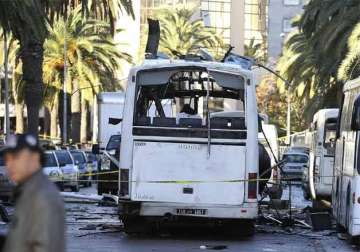 is claims tunisia attack suspected bomber s body found