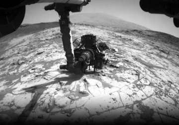 curiosity set to drill into crystal rich rock on mars