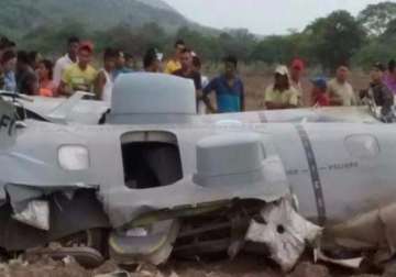 11 killed in colombia military plane crash