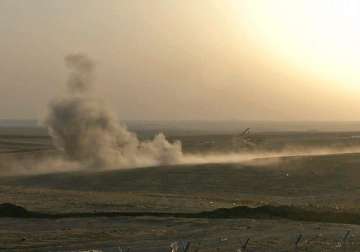 us air strikes against is militants near iraq dam