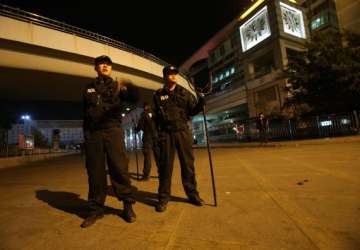 police killed knife wielding man in china
