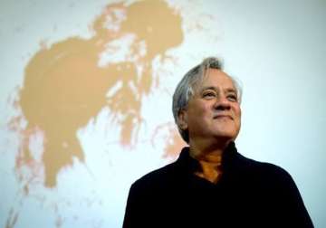 anish kapoor s queen s vagina artwork sparks uproar in france