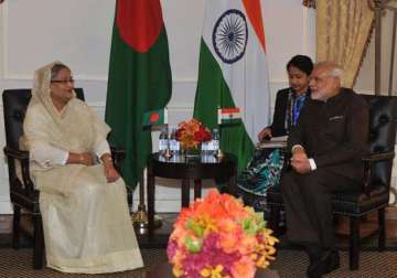 pm modi meets sheikh hasina in new york