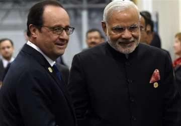 pm modi gifts tree of life painting to french president