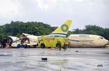 miracle as lightning splits boeing into 3 parts 1 killed rest rescued