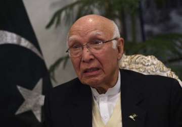 talks with india only if kashmir on table sartaj aziz