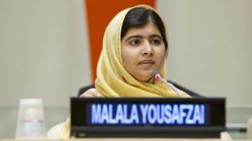 malala yousafzai to become honorary canadian citizen