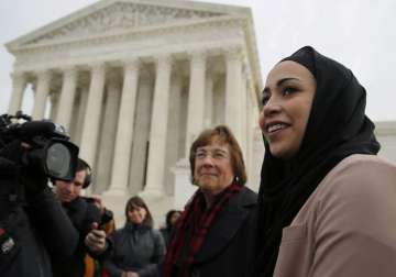 us supreme court rules for muslim woman denied job over headscarf