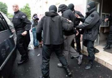 13 suspected jihadis arrested in police operation in austria