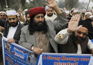 islamic cleric in peshawar hails charlie hebdo attackers