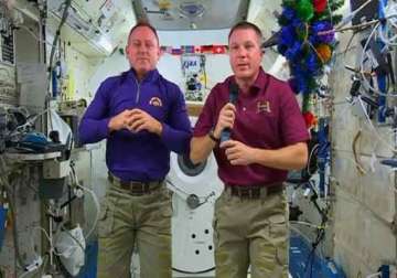 iss astronauts celebrate new year s eve 16 times