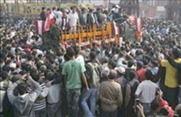 thousands mourn koirala at funeral
