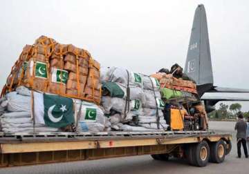 pak sends two planeloads of relief material to nepal