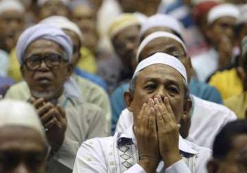 7 000 hindus in malaysia wrongly documented as muslims ngos