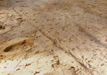 drones provide view of dinosaur footprints in australia