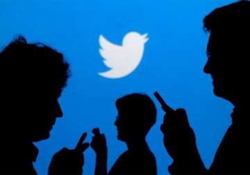 twitter suspends 125 000 terrorism related accounts