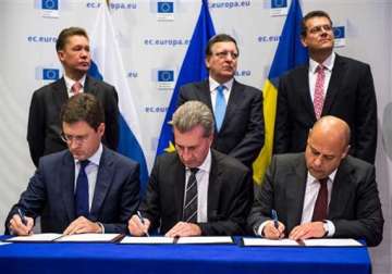 ukraine moscow clinch deal on russian gas supply