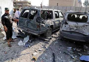2 car bomb attacks kill 21 people in iraq