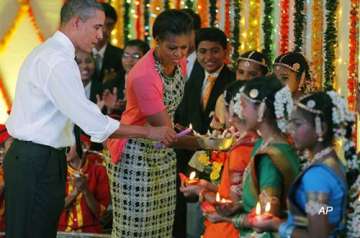 hawk eyed vigil as obama visits delhi