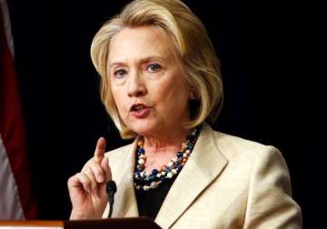 hillary clinton refuses to apologise for using private email system