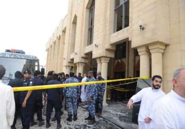 police arrest kuwaiti national others for mosque bombing