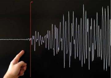 earthquake of 6.5 magnitude rocks eastern indonesia