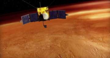 nasa spacecraft set to enter mars orbit sunday night