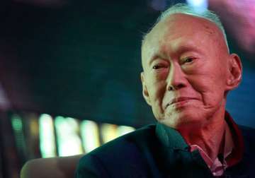 father of modern singapore lee kuan yew dies at 91