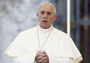 pope francis calls for respect for human rights in sri lanka