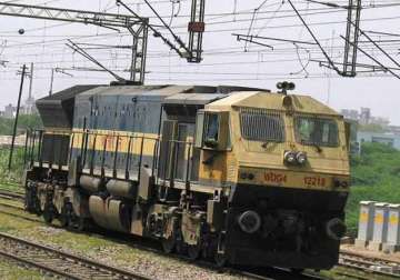 fix emission levels for diesel locomotives ngt to railways