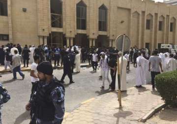 suicide attack on kuwaiti shia mosque kills at least 8 people