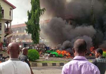 suicide bomber kills 10 in northeastern nigeria market