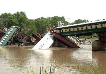 pakistan army officers among 17 dead in rail mishap sabotage feared