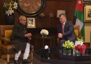 india committed to expanding ties with arab world and strong relations with israel president