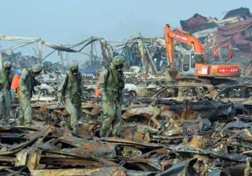 4 new fires erupt in china s tianjin port disaster area