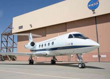 nasa tests aircraft with shape shifting wings