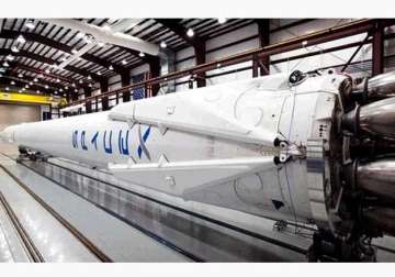 spacex to put off rocket launch again