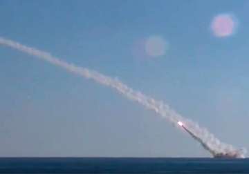 russia launches airstrikes in syria from submarine