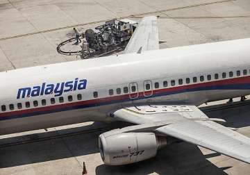 malaysia airlines sued by 2 boys over flight 370