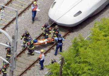 man sets himself on fire on japanese bullet train