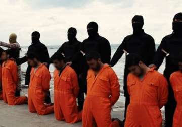 isis releases video of mass execution of christians