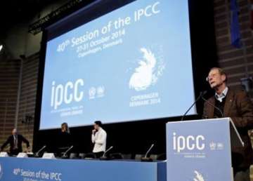 un panel adopts landmark climate report