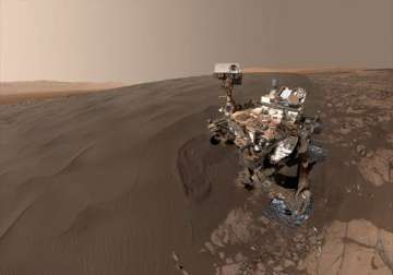 nasa s curiosity rover clicks a selfie on mars