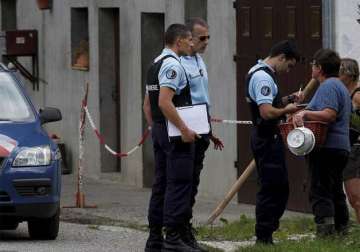 french police interrogates 8 year old for praising terrorists