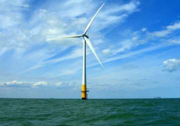 siemens launches more powerful offshore wind turbine