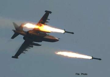 pakistan air strikes kill 76 militants