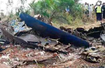russian plane crashes in siberia 11 dead