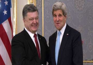 poroshenko kerry stress diplomatic solution to ukraine conflict
